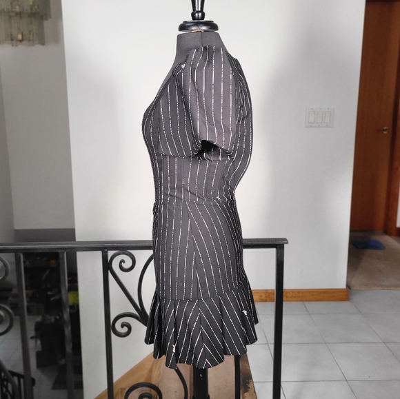 I AM GIA pinstripe Chelsea mini dress - Picture 3 of 7